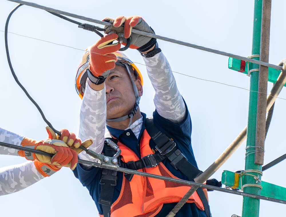 作業中の作業員の写真